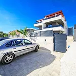 Vila Mira