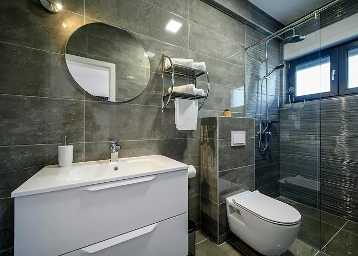 Mira ヴィラ スリマ